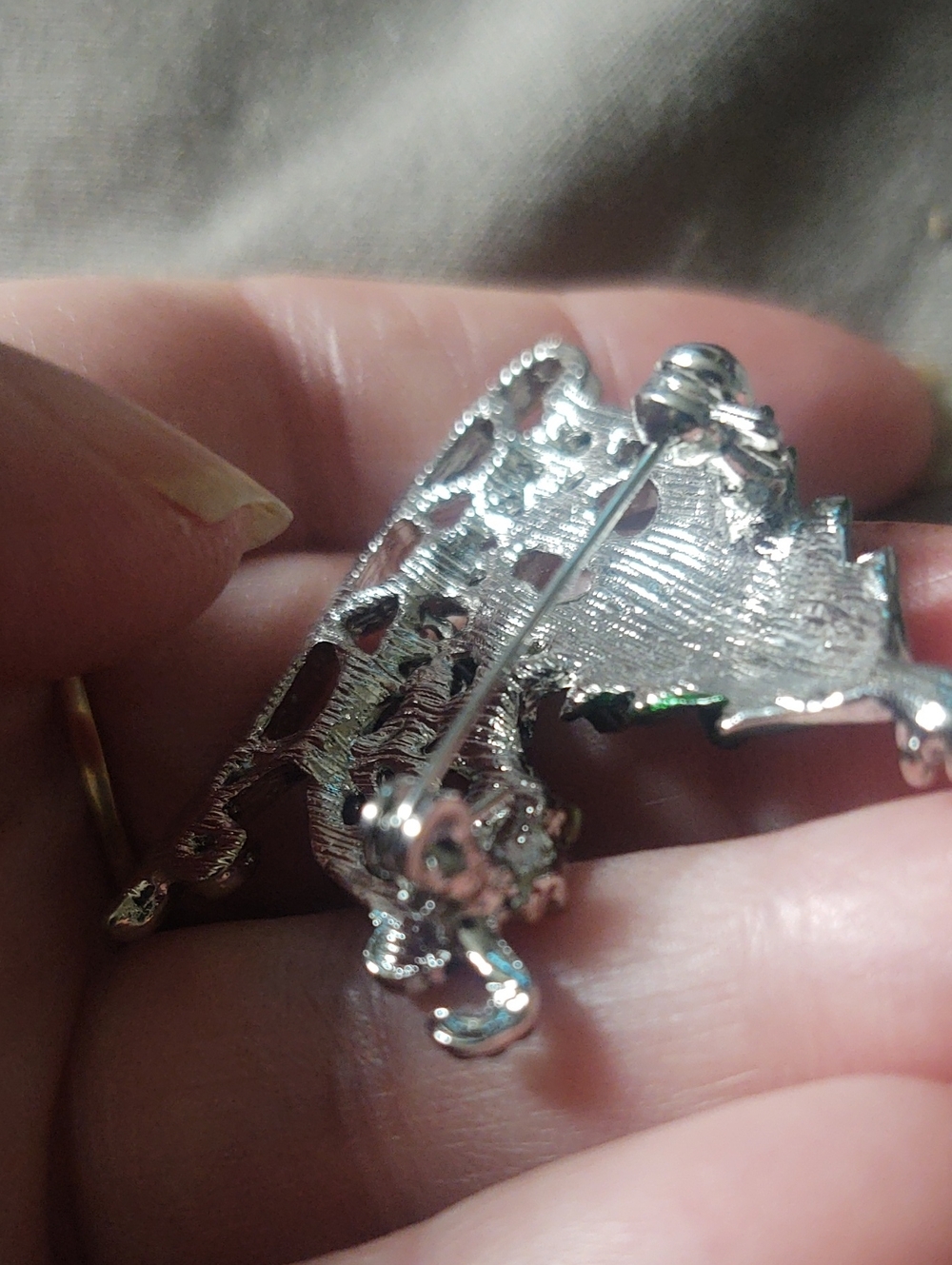Festive Red Sleigh Brooch - Picture 4 of 5